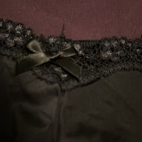 Victoria's Secret Black Cheeky, lace accent and sheer back panty, sz M - Picture 3 of 6